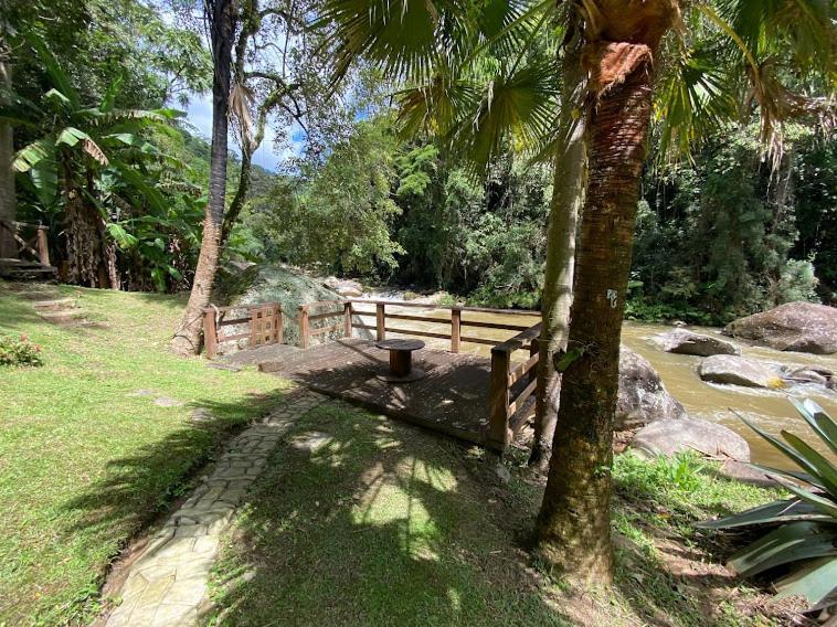 Lumiar Chale Colonial Lareira Deck Para Beira Rio Particular E Reservado Area De Lazer Pertinho Centro Do Bairro Ngoại thất bức ảnh